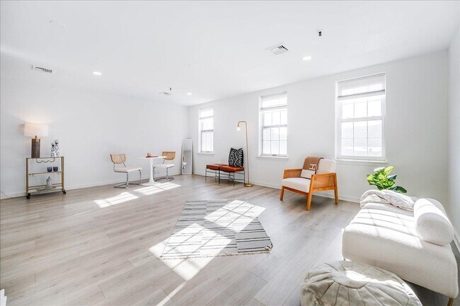 Photo - 1024 Clinton St Unit 504