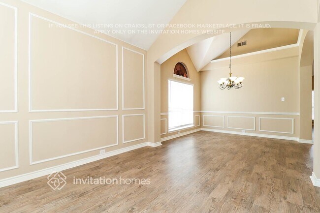 1406 Chateau Ln