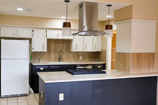 Photo - 9506 Carousel Ln