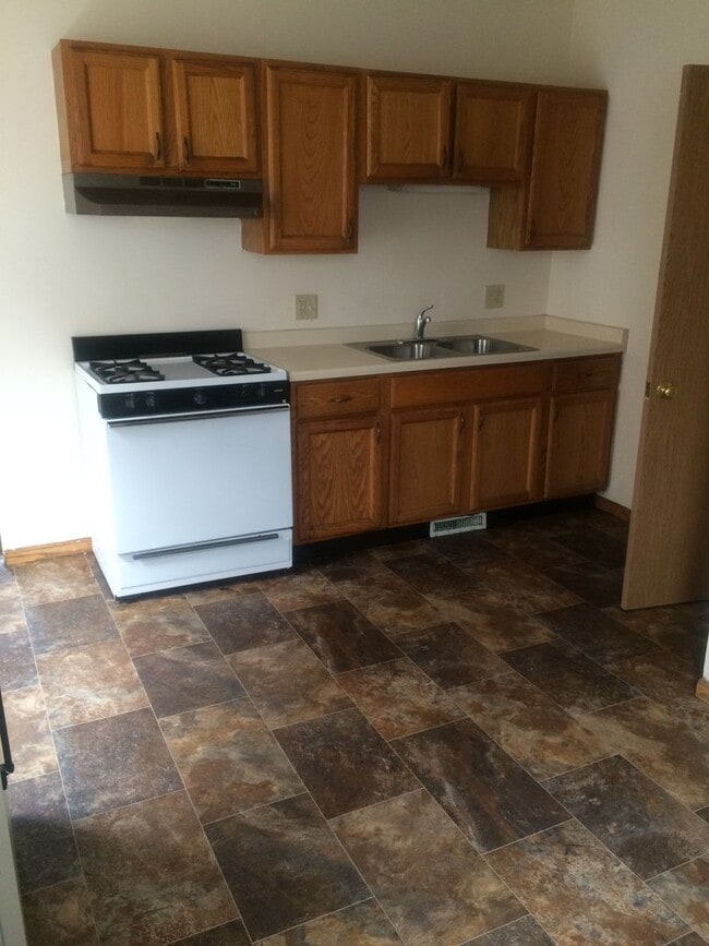 111 N Randall Ave