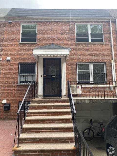 Building Photo - 31-45-45 70th St Rental