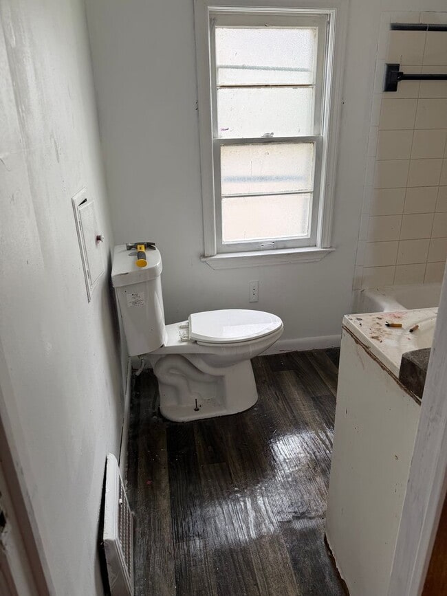 Photo - 21860 Roberts Ave