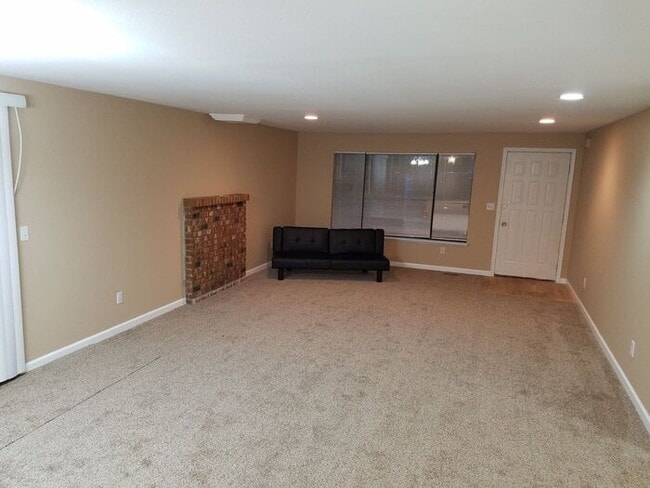 Photo - Wonderful 3 Bedroom Duplex in Puyallup!