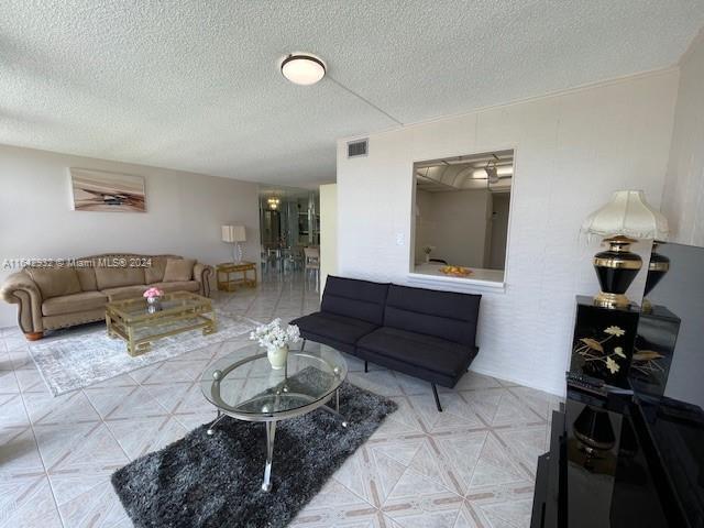 Photo - 2000 Atlantic Shores Blvd Condominio Unidad 403