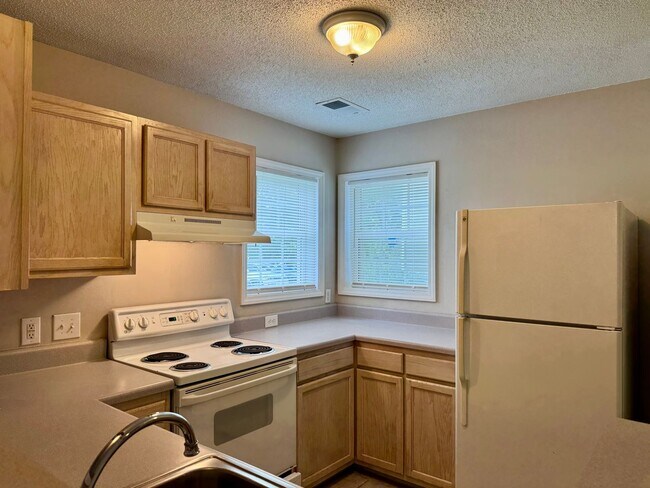 3730 Pardue Woods Pl Unidad 101