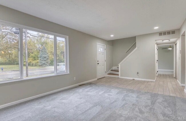 833 W Galbraith Rd