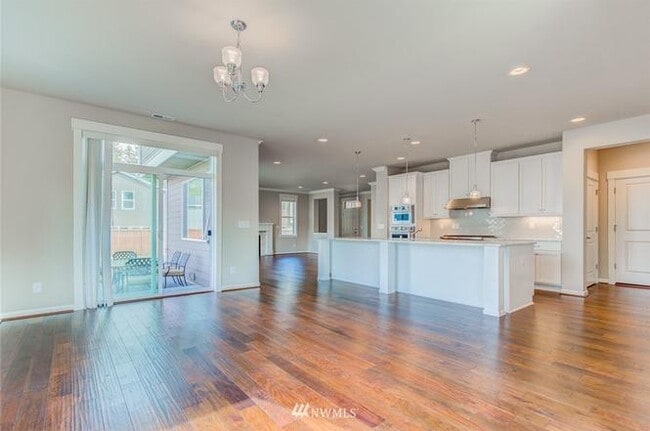 Photo - 1512 246th Ave NE