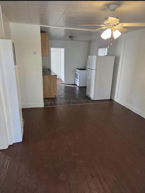 Photo - 604 Grove St