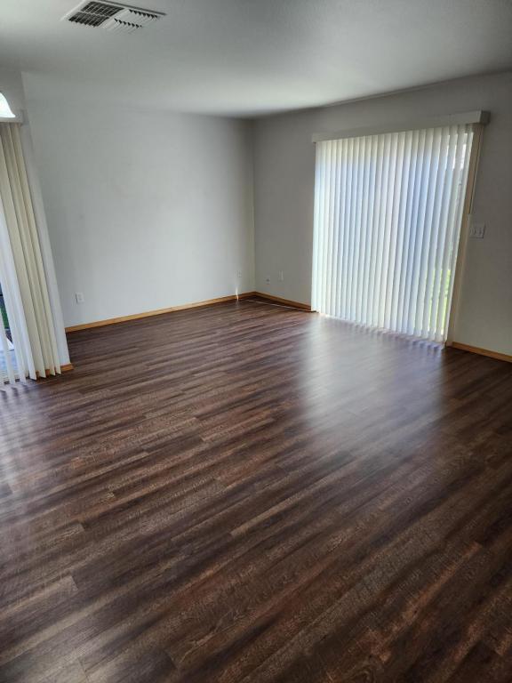 Photo - 357 NE Cooper Ln