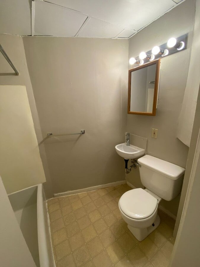 Photo - Cozy 1 Bedroom 1 Bath Upstairs Apartment Unit RHS 603-#3