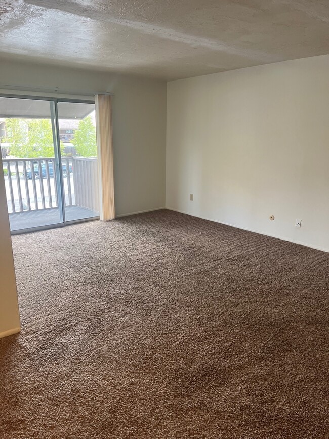 Photo - 1460 Vega Cir Unidad #7