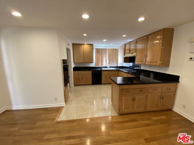 Photo - 6721 Melba Ave