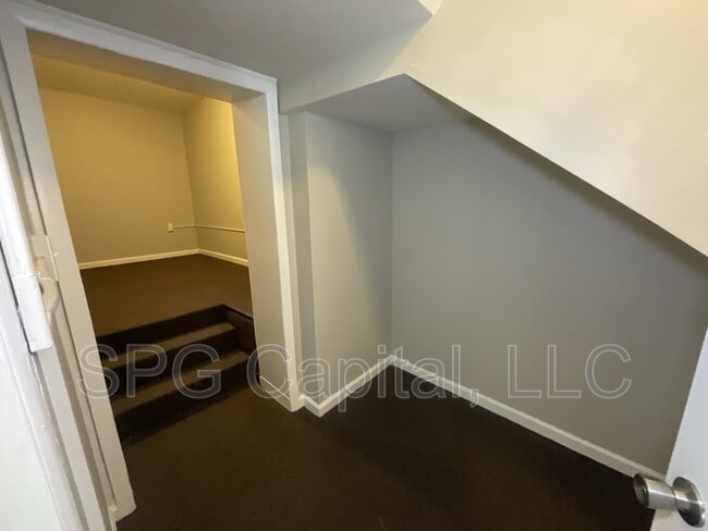 Photo - 317 S Main St