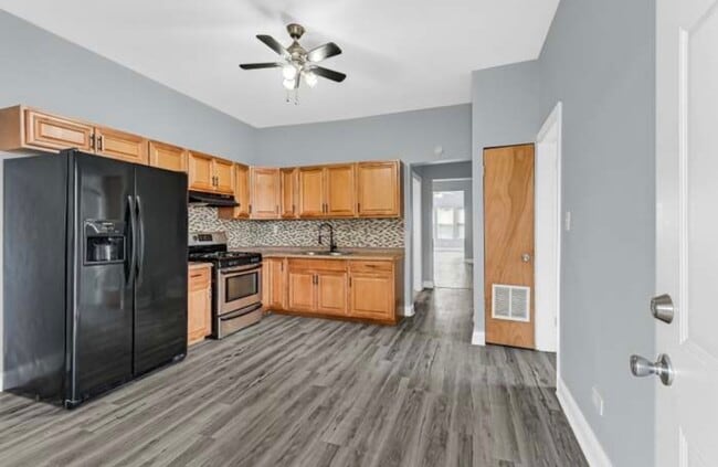 Photo - 7349 S Evans Ave