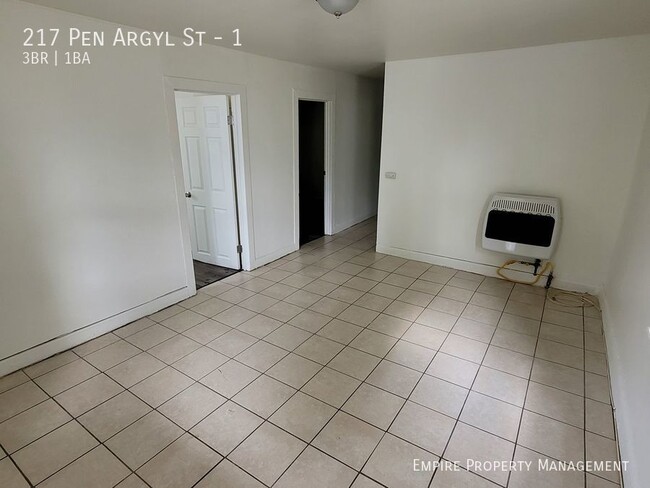 Photo - 217 Pen Argyl St Unidad 1