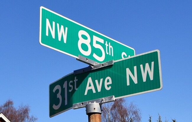 Building Photo - Charming Ballard Daylight One Bedroom Plu... Unit 8392 Rental
