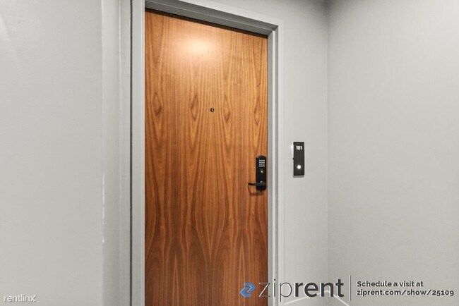 Photo - 1 br, 1 bath Condo - 3620 Cesar Chavez St,...
