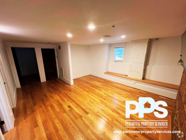 Building Photo - 951 Edgewood Ave NE Rental