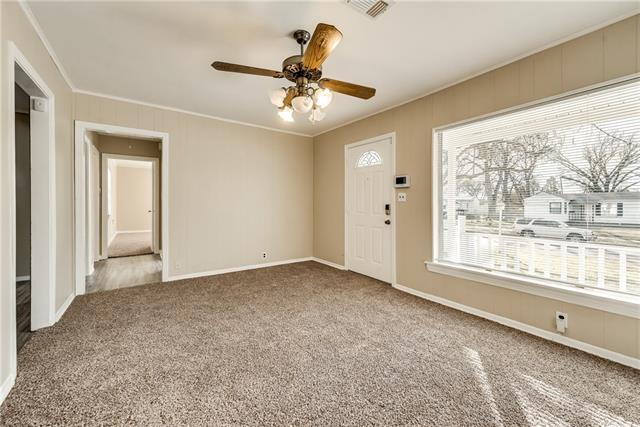 Photo - 1605 Maple Dr