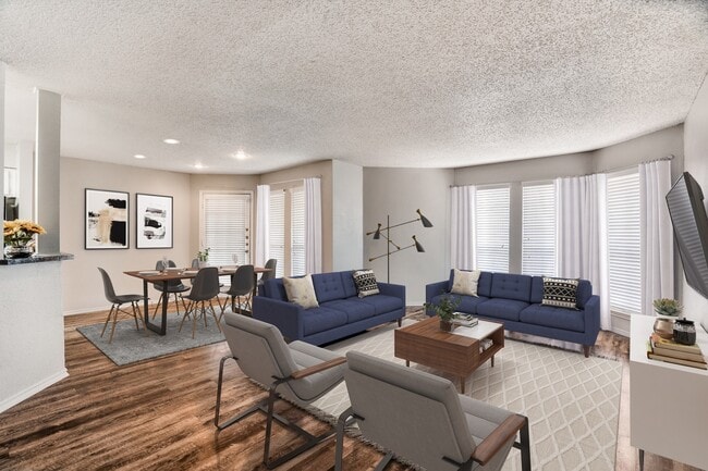 Renovado A1D - Negro - Bellevue at Spring Creek