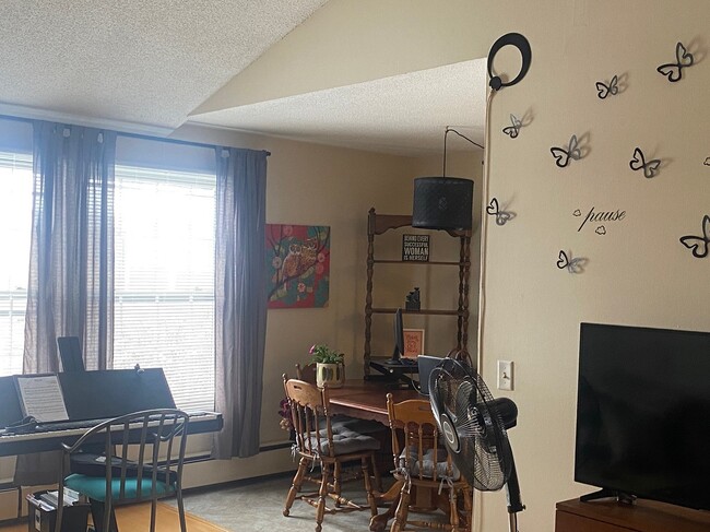 Photo - 821 Smetana Rd Unidad 7