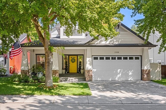 Building Photo - Beautiful 3 bed 2.5 bath home