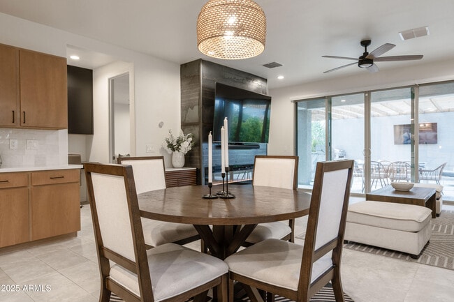 Photo - 18365 W Ewers Dr