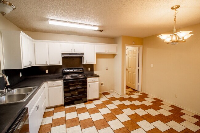 Photo - "Charming 3-Bed, 2-Bath Home in Lubbock
