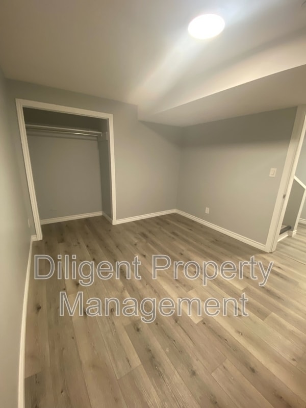 Photo - 260 Lansdowne St W