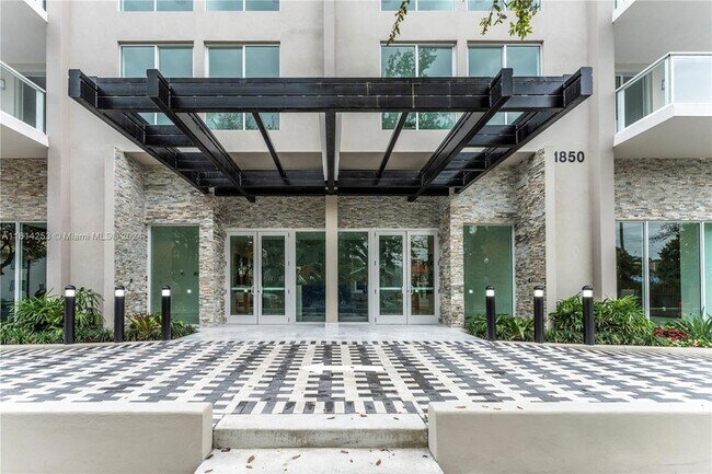 Photo - 1850 Monroe St Condo Unit 404