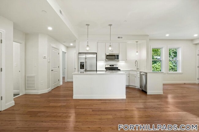 Photo - 137 Thornton St Unit 3