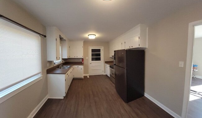 Photo - 1789 Hausman Dr