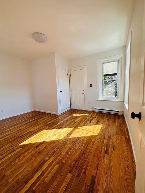 Photo - 6757 Germantown Ave Unit 1