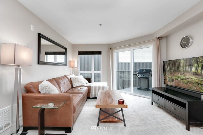 Photo - 4020 Aurora Ave N Unit 303