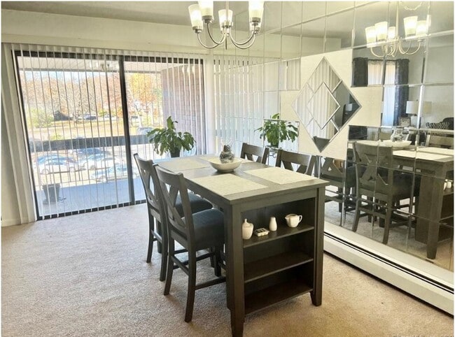 dinning - 951 High Path Rd Unit 951