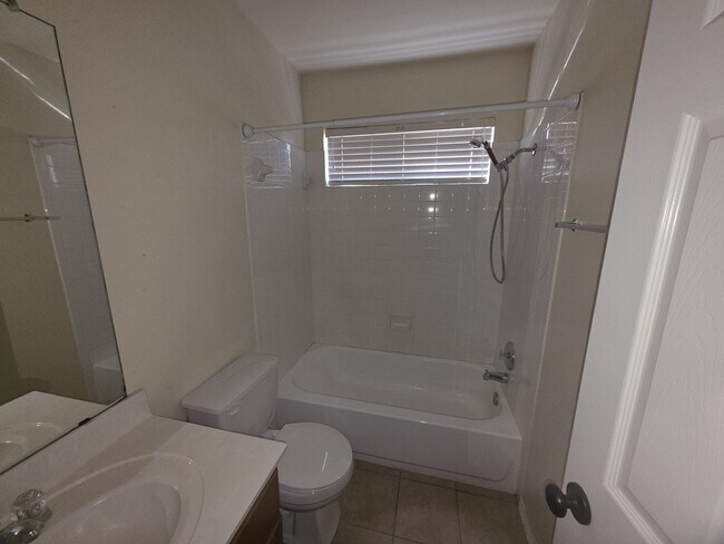 Photo - 2302 Griffin Dr