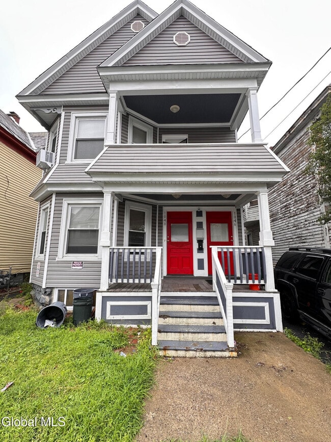 Building Photo - 1046 Delamont Ave Rental