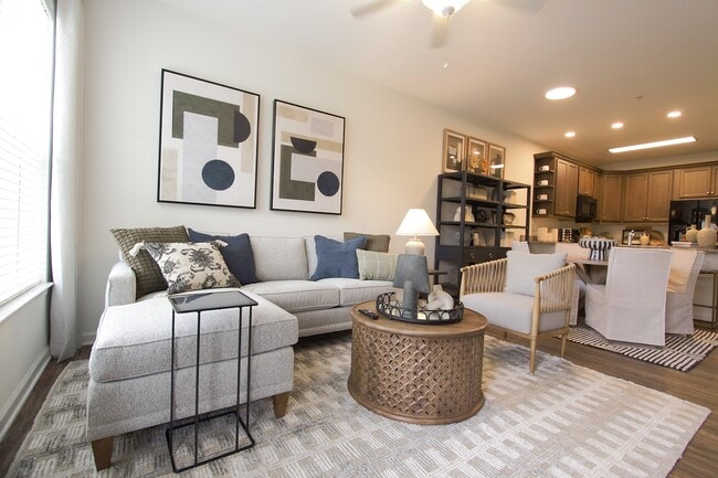 Building Photo - Carillon Woods Rental