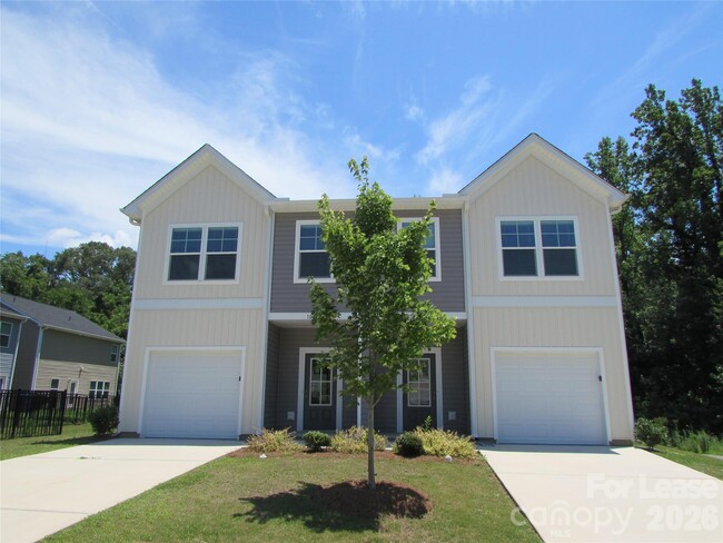 Photo - 107 Blakeslee Ct