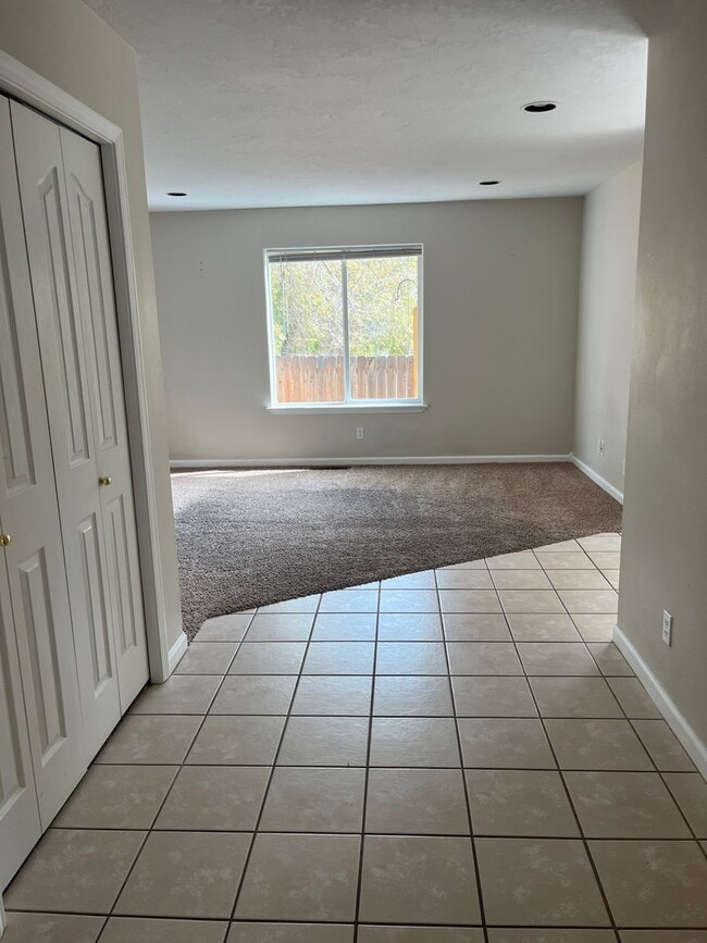 Photo - 3BR/2.5BA Duplex in quiet pocket near river