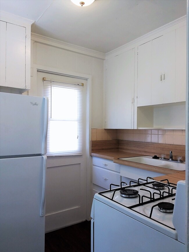 Photo - 5017 Williams Ave Unidad 5017
