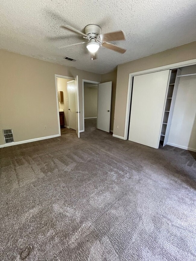 Photo - n44shen Unidad 4810-C