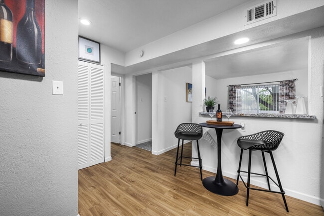 Photo - Jenn Station Apartments