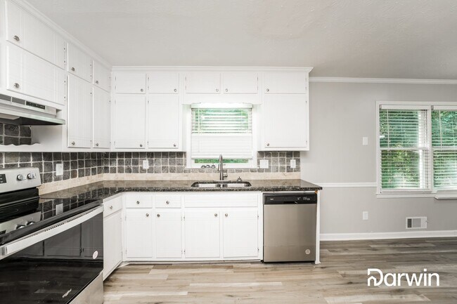 Photo - 830 Sugar Creek Way SE House