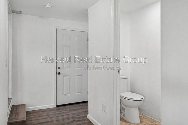 Photo - 812 Chester St