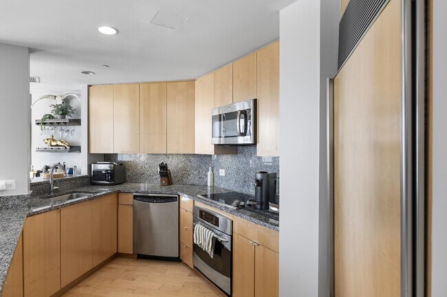 Photo - 600 Harbor Blvd Unit 870