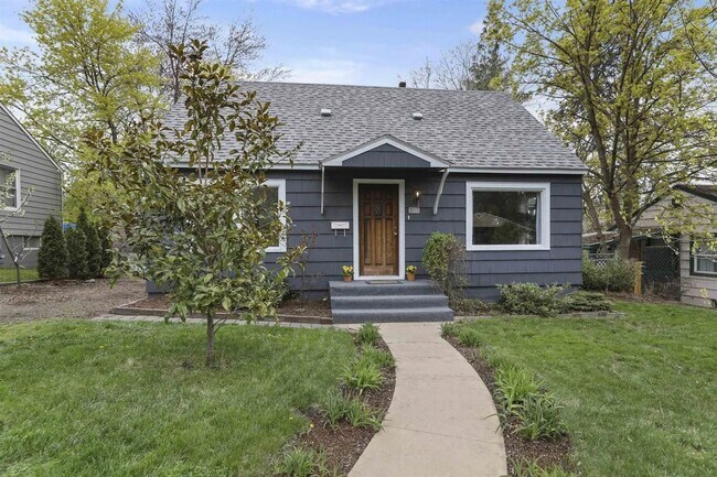 Building Photo - NEW LISTING in Audubon area  4 bed / 2 bath Rental