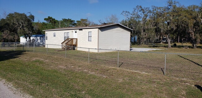 Photo - 17010 Meridian Blvd