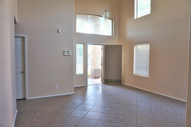 Photo - 855 E Baylor Ln