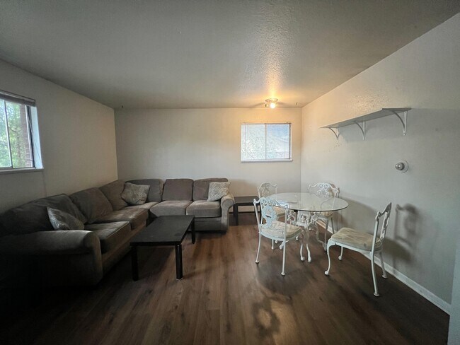 1309 Burton Ct Unit 3
